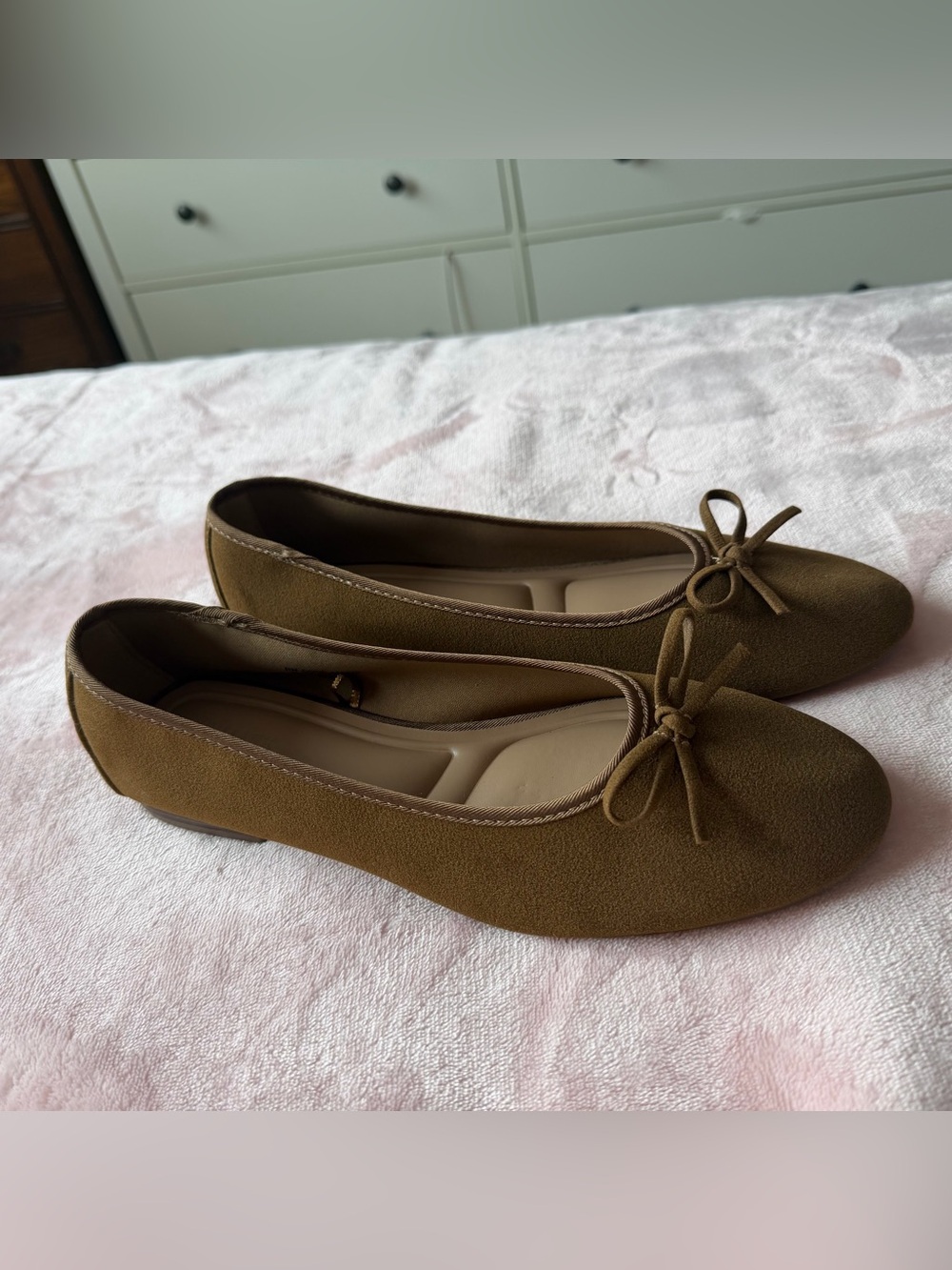 PRIMARK NWOT Women's Olive Brown Ballet Flats with Bow